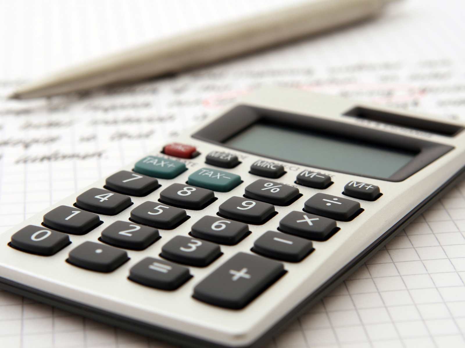 Palkkasaatavat-oikeusteitse-ennen-niiden-vanhentumista-Miten-toimitaan-lain-mukaan